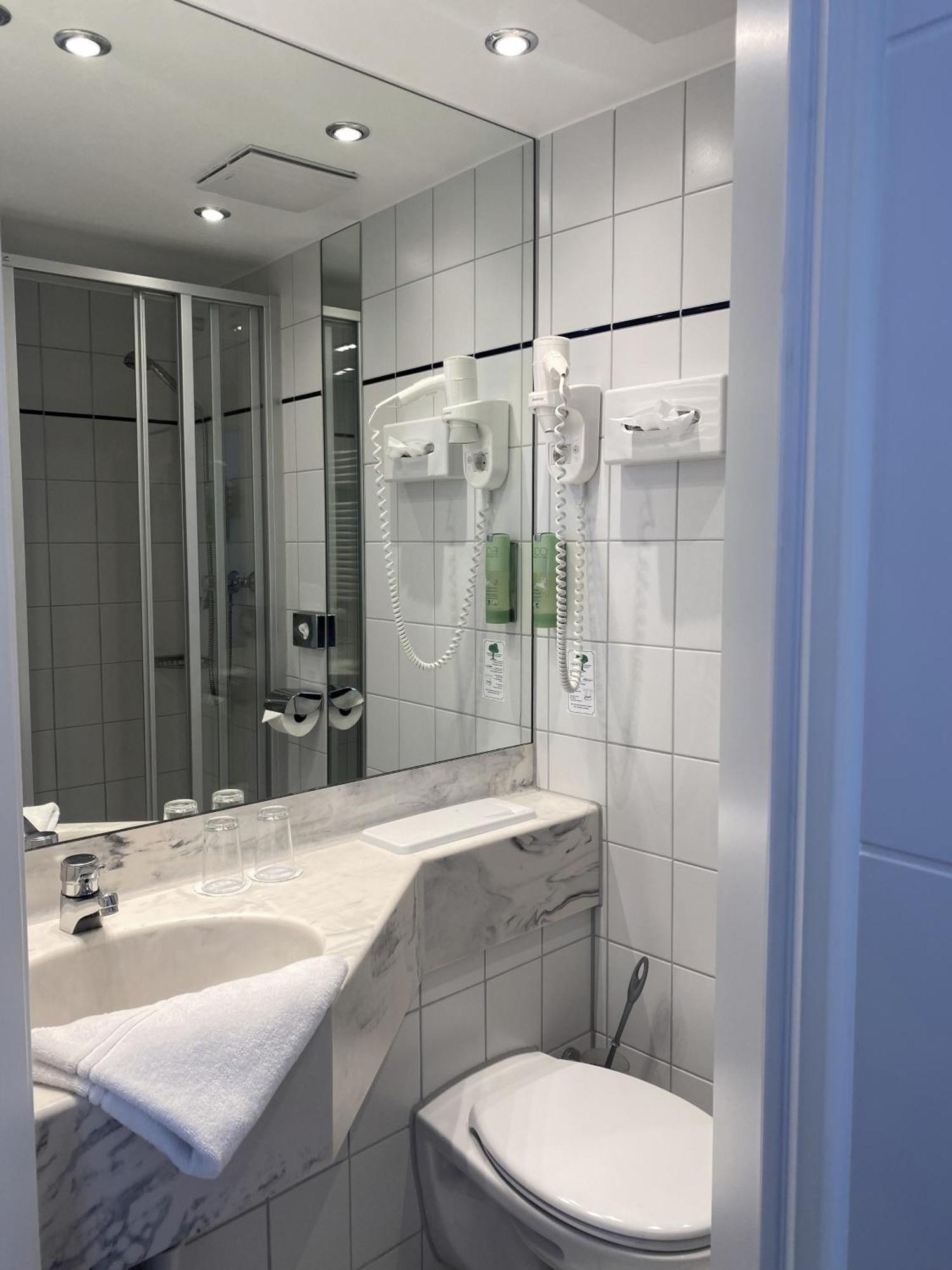 Sevendays Hotel קרלסרוהה מראה חיצוני תמונה