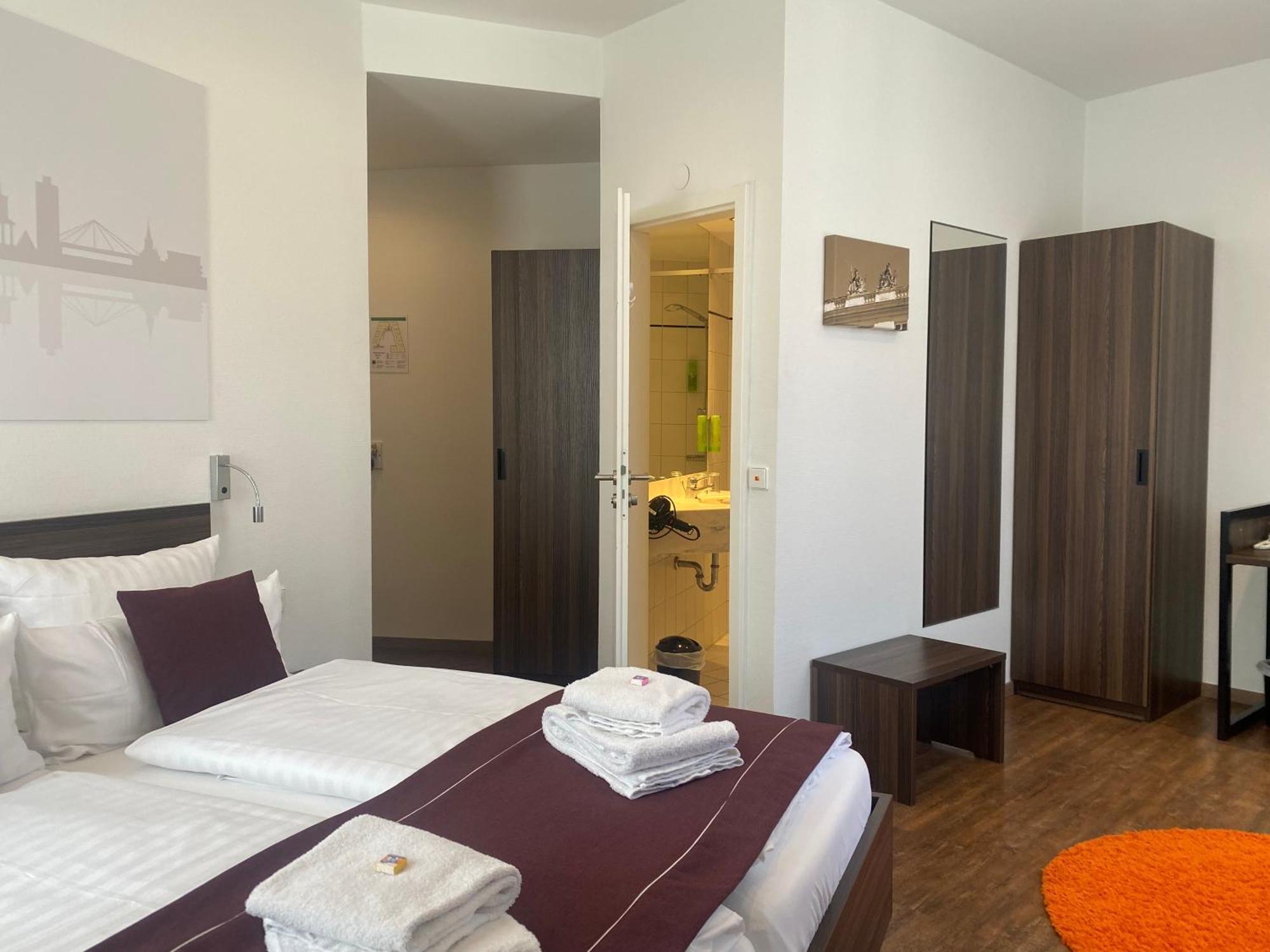 Sevendays Hotel קרלסרוהה מראה חיצוני תמונה