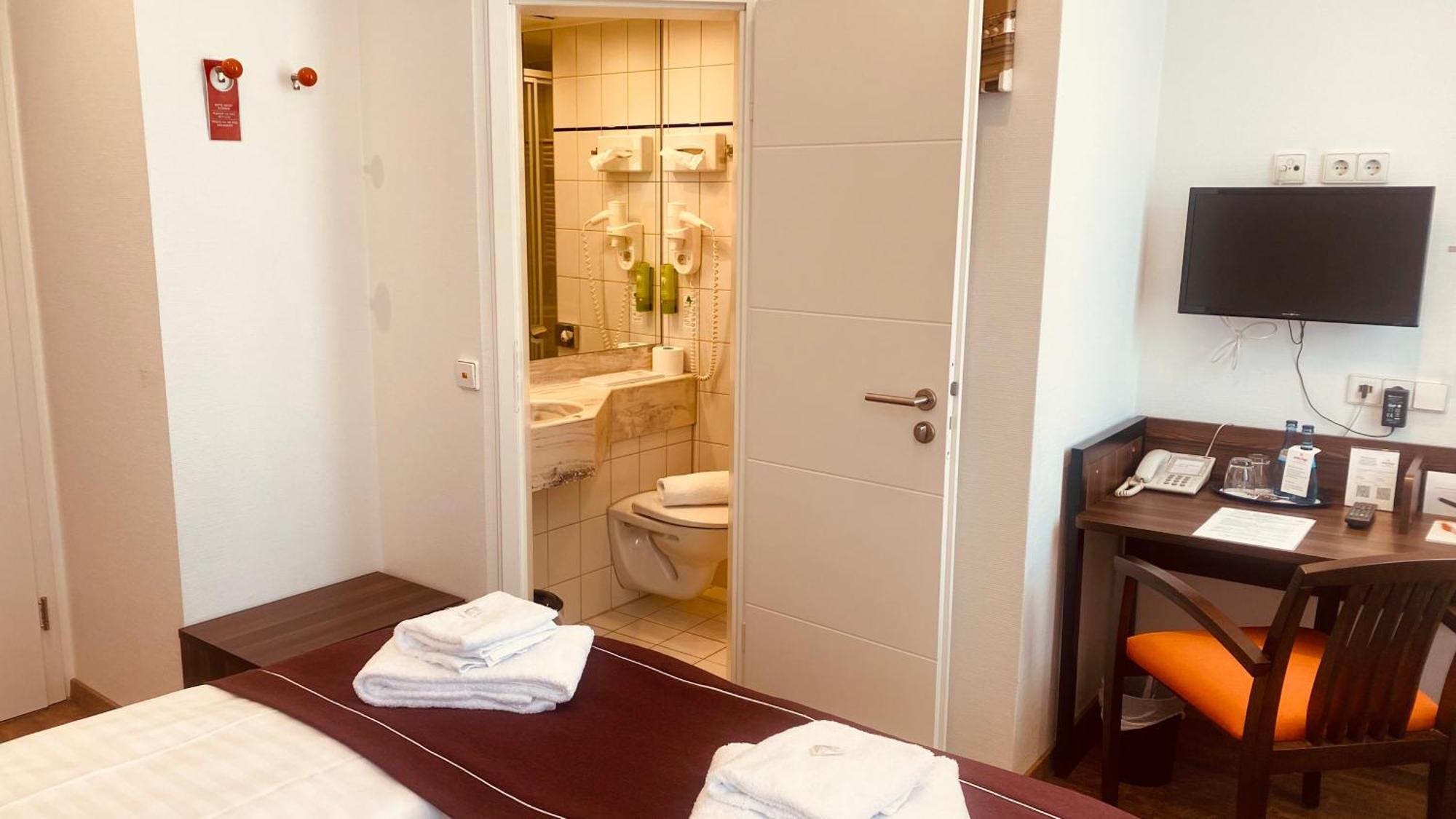 Sevendays Hotel קרלסרוהה מראה חיצוני תמונה
