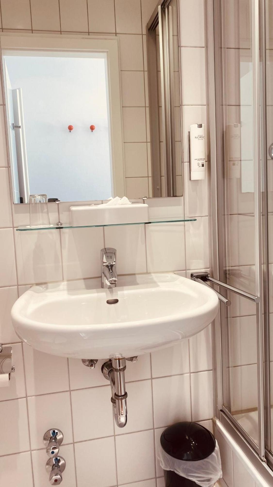 Sevendays Hotel קרלסרוהה מראה חיצוני תמונה