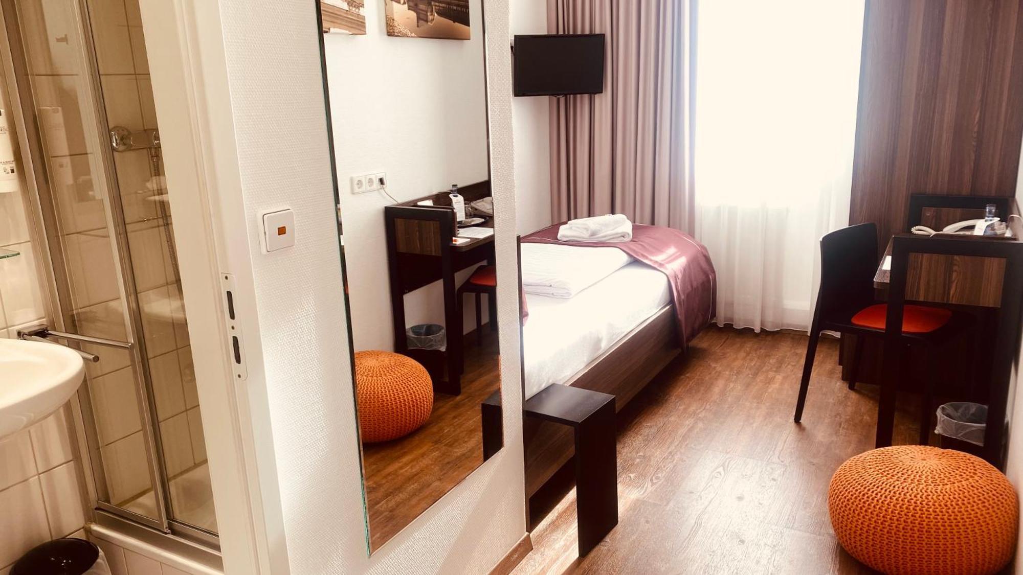 Sevendays Hotel קרלסרוהה מראה חיצוני תמונה