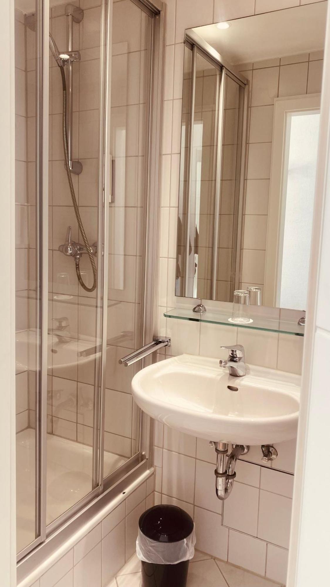 Sevendays Hotel קרלסרוהה מראה חיצוני תמונה